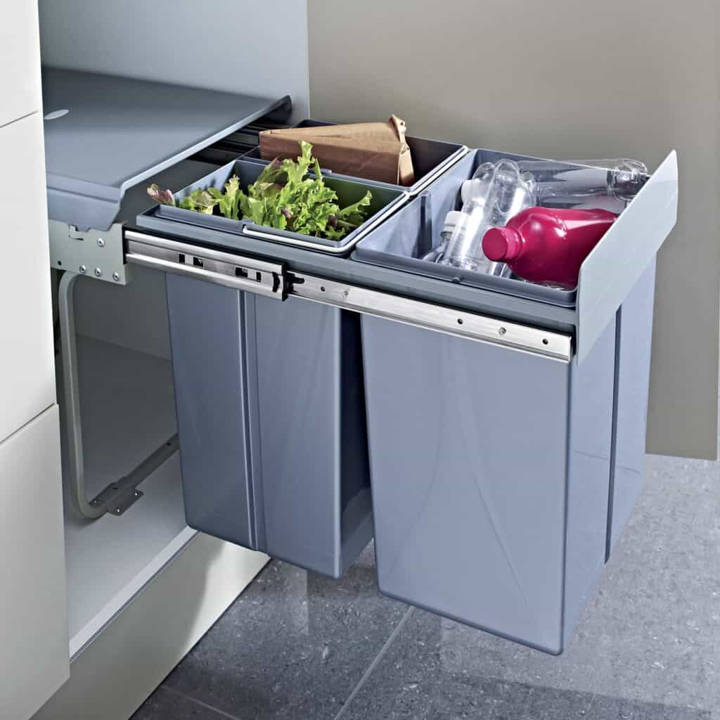 Waste bin pull-out